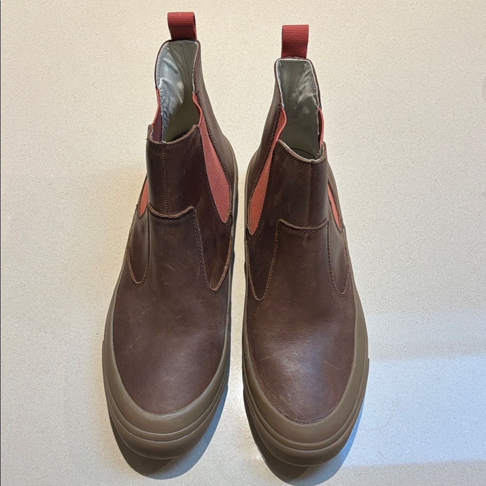 SeaVees Brown Leather Men's Boots with Red Highlights
